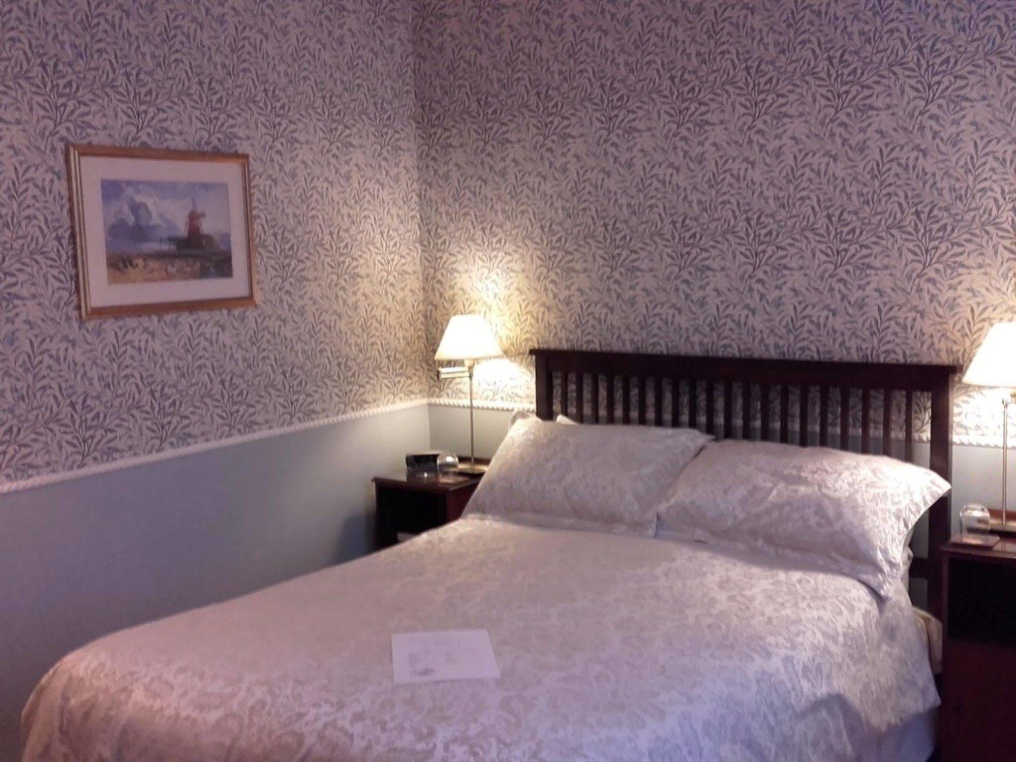 Beaufort Lodge Norwich Exterior photo